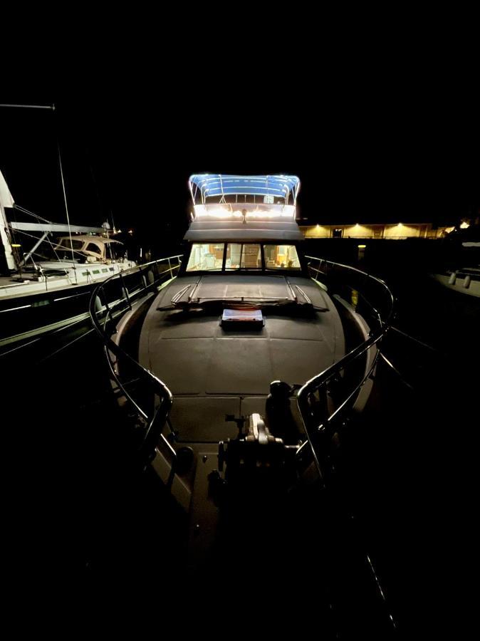 Hotel Navi Yacht A Sete, 2 A 8 Couchages, Privatif Esterno foto
