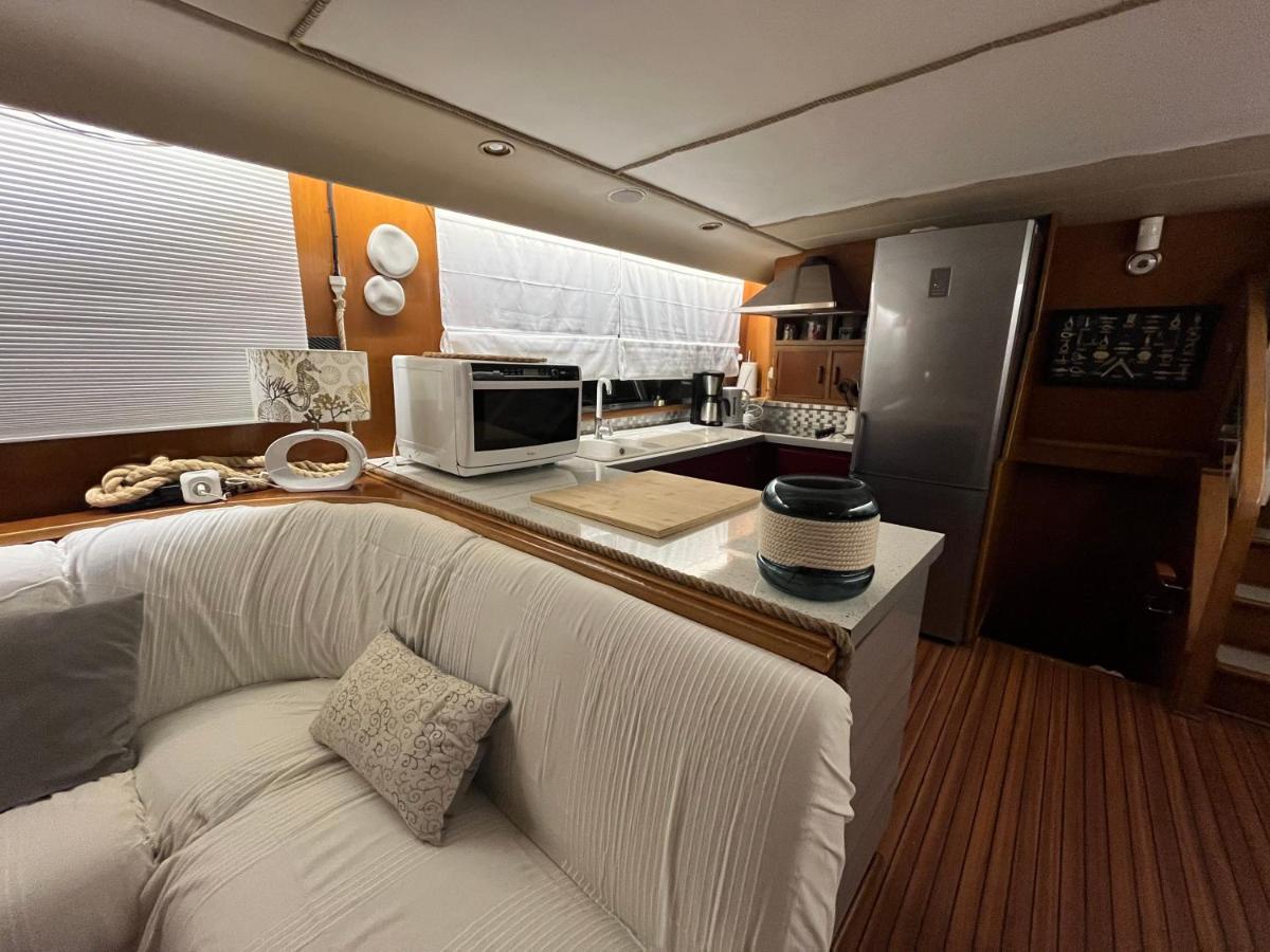 Hotel Navi Yacht A Sete, 2 A 8 Couchages, Privatif Esterno foto